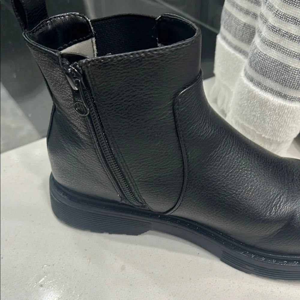 Cat & Jack Black Kids Boots